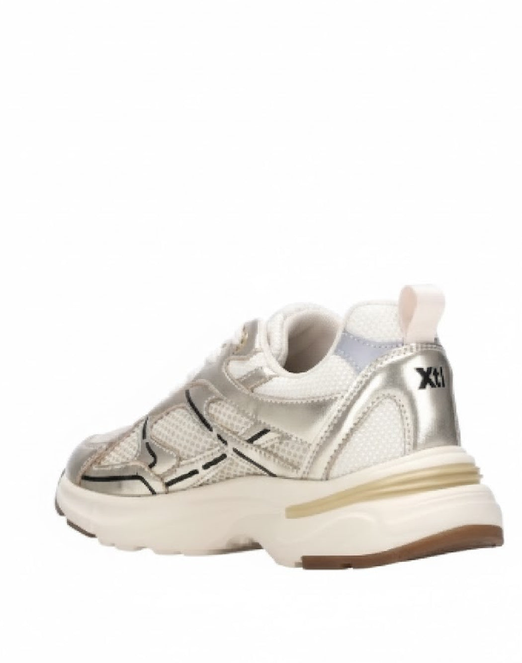Xti Sneaker "Aura Chrome" – Scarpa Sportiva in Mesh e Rifiniture Laminate Platino