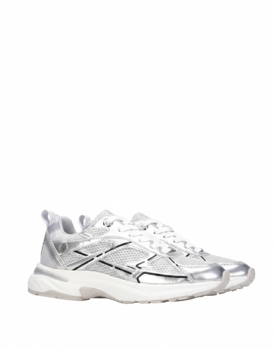 Xti Sneaker Running "Silver Chrome" – Design Retro-Futuristico in Mesh e Argento
