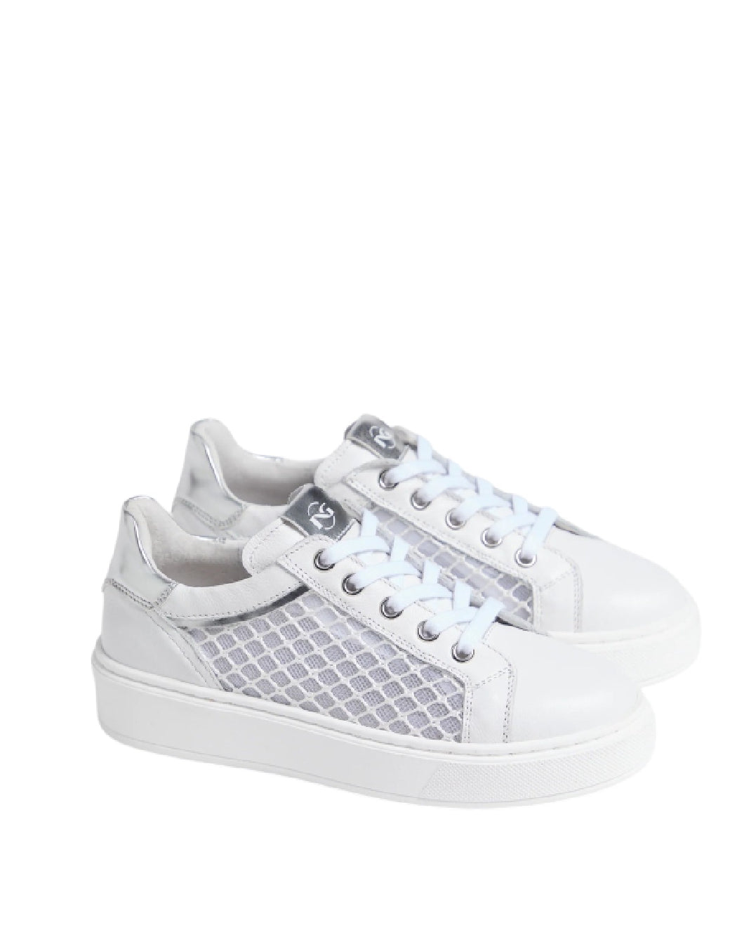 NeroGiardini Sneaker bimba Bianca con Inserto a Rete e Tallone Laminato Argento